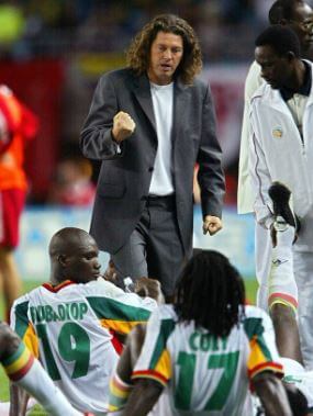 Viviane Dieye ex-husband Bruno Metsu during the 2002 FIFA World Cup Qatar finals.